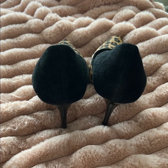 Steve Madden Brown and Black Heels with Leopard Print - Picture 4 of 4